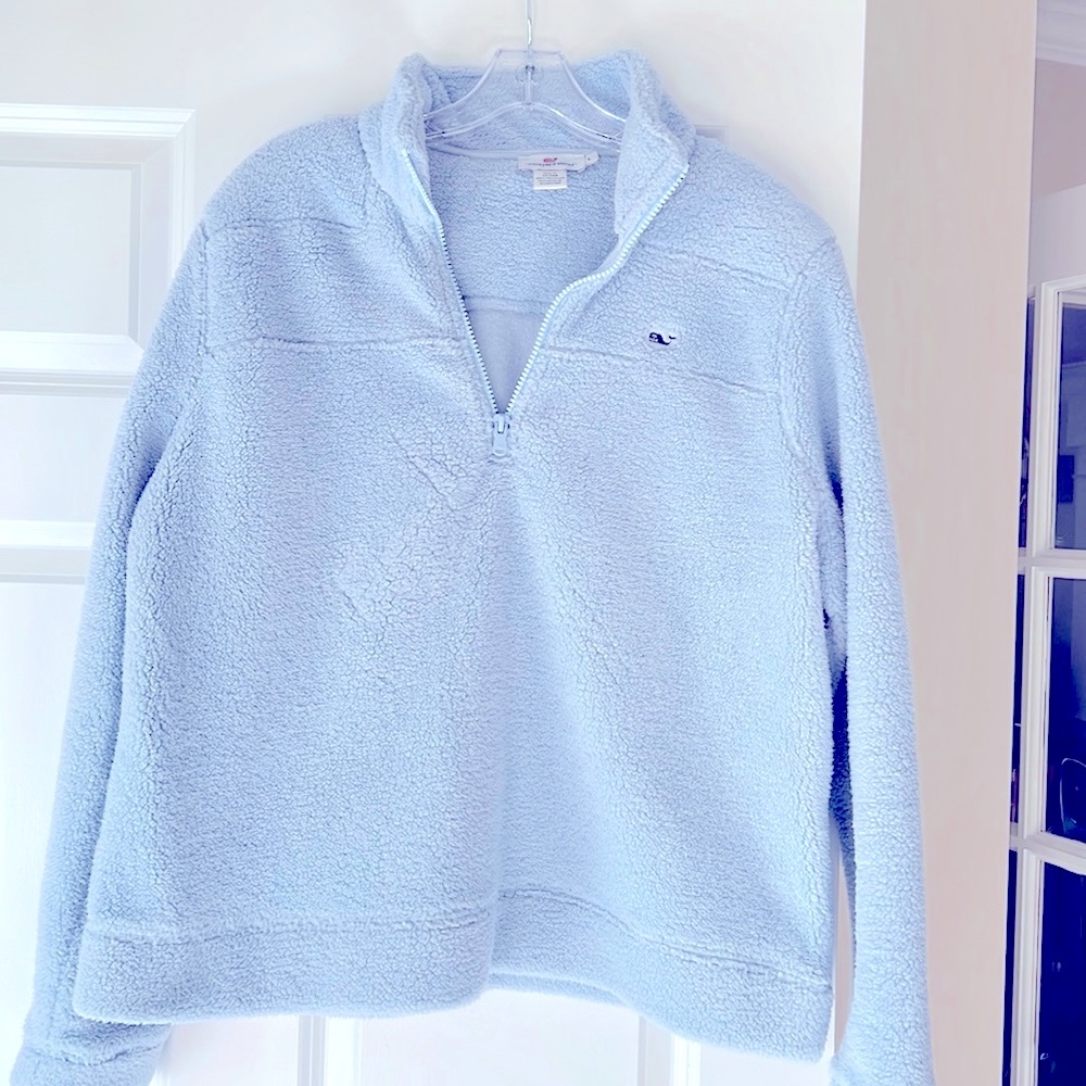 Vineyard Vines baby blue fleece quarter zip top.